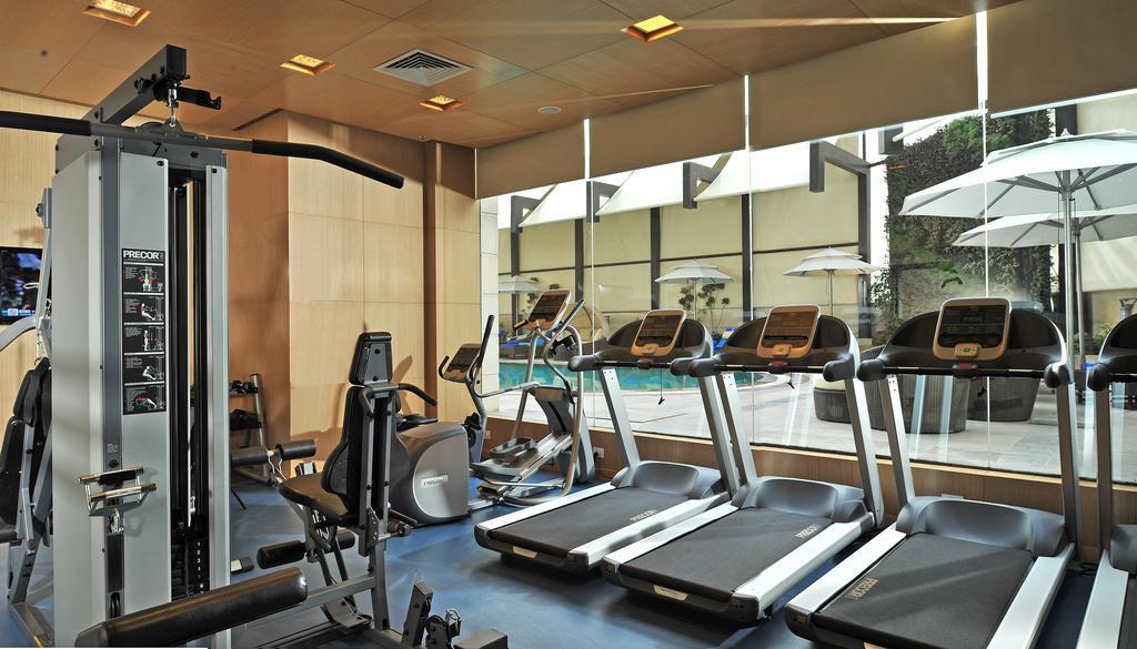Radisson Gurugram Sohna Road City Center Gurgaon Buitenkant foto